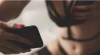 Il percorso di sensibilizzazione e consapevolezza prosegue con questo terzo articolo (dei 6 complessivi previsti) nel quale affronto il tema della ricerca di approvazione e riconoscimento online che affligge la società moderna, in particolare i […]