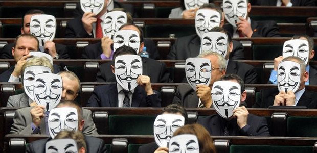 Se hai trovato utile questo articolo, condividilo sui tuoi profili social!Sono passate poco più di due settimane dalla cerimonia del 26 gennaio 2012 nella quale i rappresentanti dell’Unione Europea e di 22 stati membri hanno […]