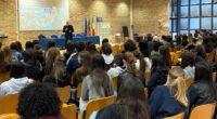 Un incontro, quello di venerdì 24 aprile, che ha catturato l’interesse dei circa centocinquanta studenti nell’aula magna del Liceo Statale Duca degli Abruzzi di Treviso, alla presenza dei relativi docenti. Si è parlato dell’effetto di [&hellip;]
