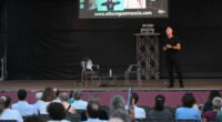 Serata calda e umida ma molto seguita e partecipata quella di mercoledì 17 giugno con oltre un centinaio di persone ad assistere per oltre due ore alla conferenza “Le Forze Nascoste del Digitale” che si [&hellip;]